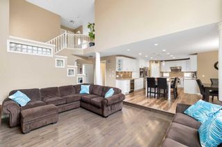 Photo 5: 101 Mt Gibraltar Heights SE in Calgary: McKenzie Lake Detached for sale : MLS®# A2080897