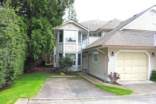 Photo 1: 108 16031 82 Avenue in Surrey: Fleetwood Tynehead Townhouse for sale in "SPRINGFIELD" : MLS®# R2258733
