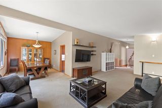 Photo 4: 1642 Mathers Bay West in Winnipeg: River Heights Residential for sale (1D)  : MLS®# 202300042