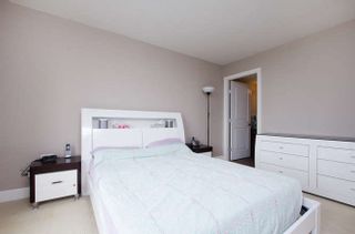 Photo 14: 302 3811 HASTINGS Street in Burnaby: Vancouver Heights Condo for sale in "Mondeo" (Burnaby North)  : MLS®# R2204101