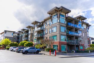 Photo 1: 310 33538 MARSHALL Road in Abbotsford: Central Abbotsford Condo for sale in "Central Abbotsford" : MLS®# R2870176