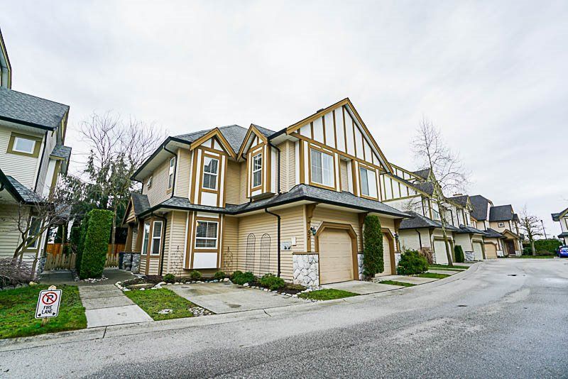 Main Photo: 57 18707 65 in Cloverdale: Cloverdale BC Townhouse for sale (Surrey)  : MLS®# R2247771