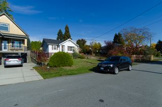Photo 4: 935 Quadling Avenue in Coquitlam: Maillardville House for sale