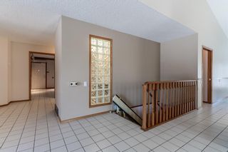 Photo 5: 147 Hawkmount Heights NW in Calgary: Hawkwood Detached for sale : MLS®# A1192604