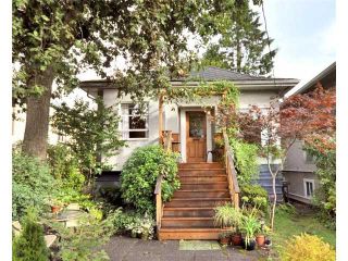 Photo 1: 111 E 24TH Avenue in Vancouver: Main House for sale in "Main Street" (Vancouver East)  : MLS®# V851300
