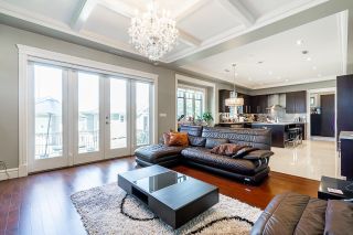 Photo 14: 555 W 30TH Avenue in Vancouver: Cambie House for sale (Vancouver West)  : MLS®# R2879328