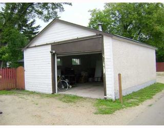 Photo 2:  in WINNIPEG: West Kildonan / Garden City Residential for sale (North West Winnipeg)  : MLS®# 2915867