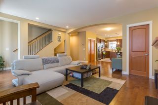 Photo 2: 120 20738 84 Avenue in Langley: Willoughby Heights Townhouse for sale in "YORKSON CREEK" : MLS®# R2099143