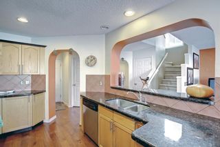 Photo 9: 25 Martha's Meadow Place NE in Calgary: Martindale Detached for sale : MLS®# A1259180