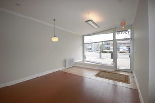 Photo 4: 1739 B Lakeshore Road W in Mississauga: Clarkson Property for lease : MLS®# W5876991