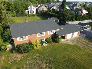 Photo 1: 4 Merritt Circle in Niagara-on-the-Lake: 101 - Town Single Family Residence for sale : MLS®# 40477466
