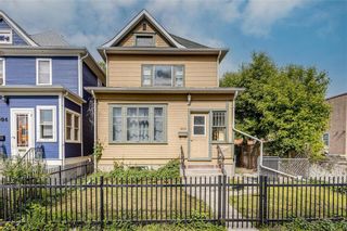 Photo 1: 1206 Sherburn Street in Winnipeg: West End Residential for sale (5C)  : MLS®# 202312725
