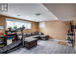 Photo 17: 3066 Beverly Place in West Kelowna: House for sale : MLS®# 10304994