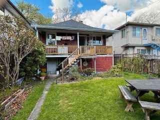 Photo 10: 364 E 23RD Avenue in Vancouver: Main House for sale (Vancouver East)  : MLS®# R2879075