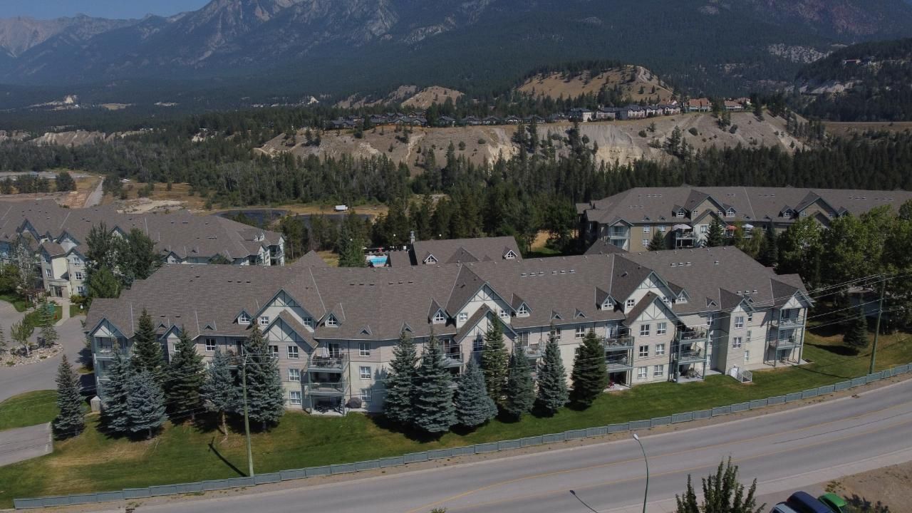 Main Photo: 212 - 4767 FORSTERS LANDING ROAD in Radium Hot Springs: Condo for sale : MLS®# 2474347