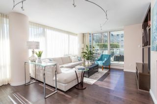 Photo 4: 505 1500 HORNBY Street in Vancouver: Yaletown Condo for sale in "888 Beach" (Vancouver West)  : MLS®# R2763056