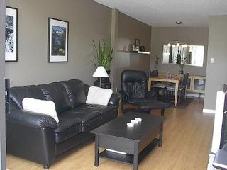 Photo 12: FABULOUS RENOVATED 2-BR IN FAIRVIEW!