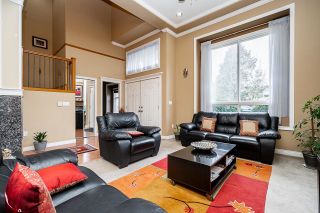 Photo 5: 6194 175A Street in Surrey: Cloverdale BC House for sale (Cloverdale)  : MLS®# R2760636