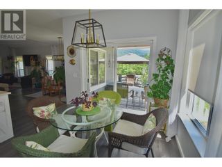 Photo 16: 1436 MOONDANCE PLACE in Gibsons: House for sale : MLS®# R2816325