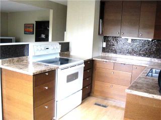 Photo 8: 23 201 CAYER Street in Coquitlam: Maillardville Manufactured Home for sale in "WILDWOOD PARK" : MLS®# V999354