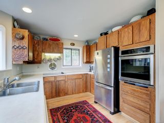 Photo 8: 5880 Bear Hill Rd in Saanich: SW Elk Lake House for sale (Saanich West)  : MLS®# 920679