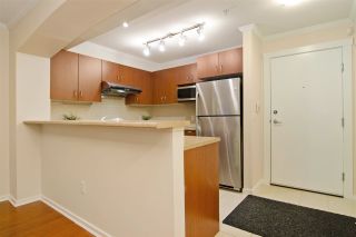 Photo 4: 207 9098 HALSTON Court in Burnaby: Government Road Condo for sale in "SANDLEWOOD" (Burnaby North)  : MLS®# R2005913
