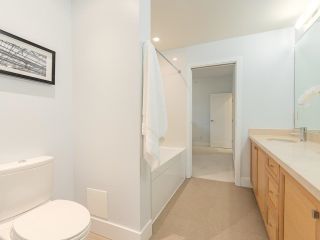 Photo 33: 1 555 RAVEN WOODS Drive in North Vancouver: Roche Point Townhouse for sale : MLS®# R2684484