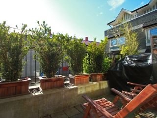 Photo 9: 2-1638 E. Georgia Street in Vancouver: Hastings Townhouse for sale in "The Woodshire" (Vancouver East)  : MLS®# V838102