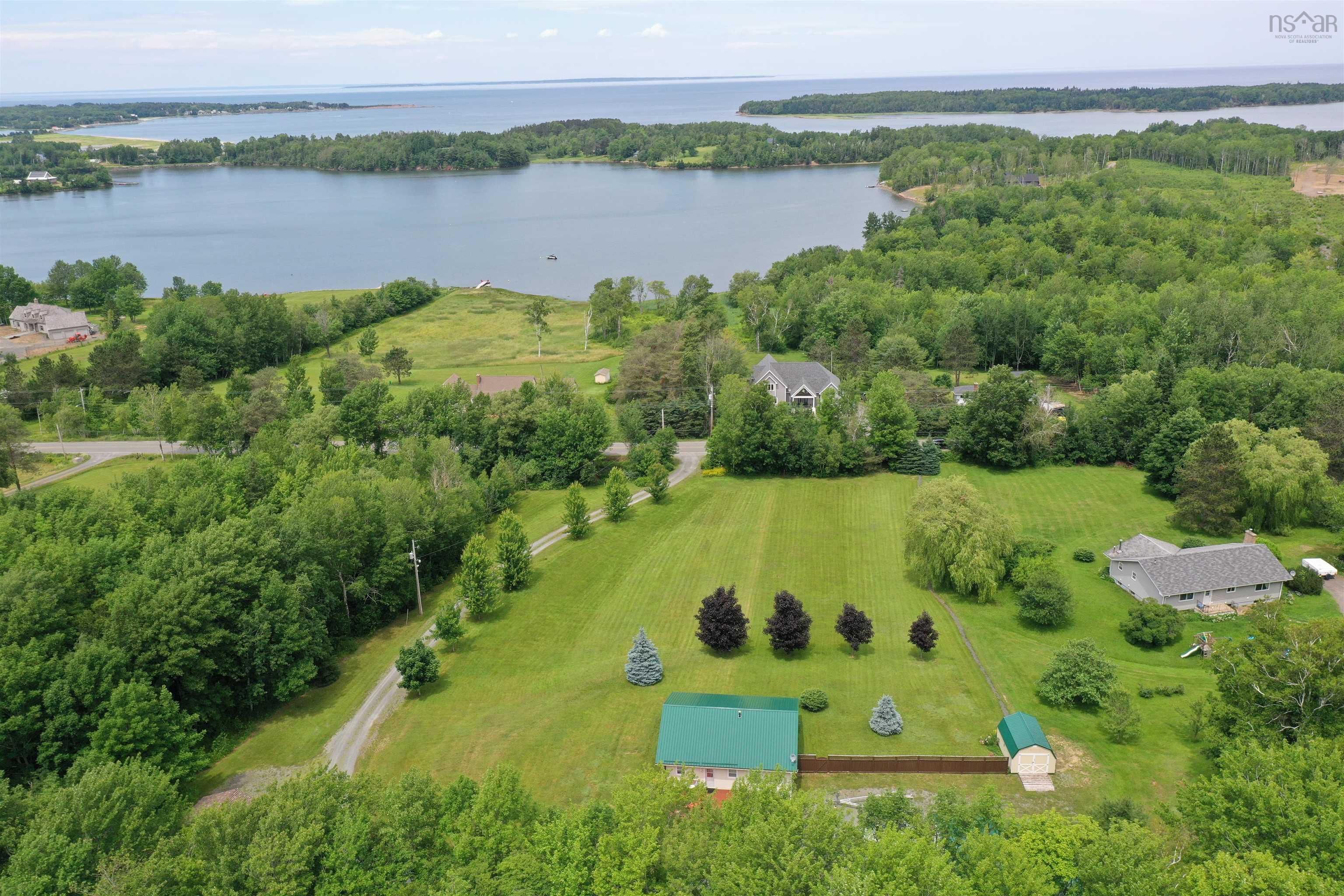 Main Photo: 5338 Little Harbour Road in Little Harbour: 108-Rural Pictou County Residential for sale (Northern Region)  : MLS®# 202217053