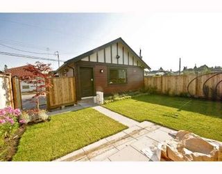 Photo 9: 482 E 17TH Avenue in Vancouver: Fraser VE House for sale in "MAIN STREET" (Vancouver East)  : MLS®# V772640