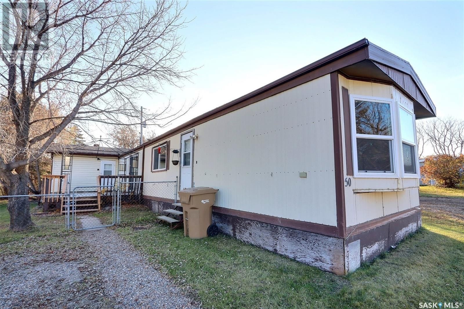 Main Photo: 50 Driftwood Trailer COURT in Prince Albert: House for sale : MLS®# SK949480