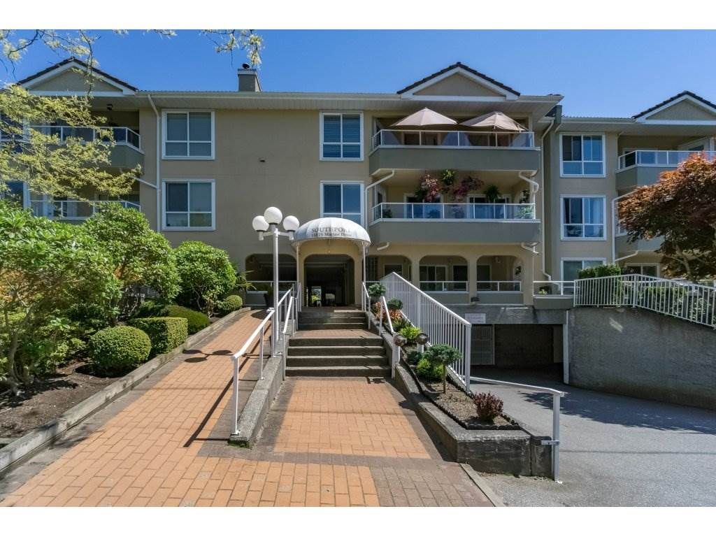 Main Photo: 1 15875 MARINE Drive: White Rock Townhouse for sale in "Southport" (South Surrey White Rock)  : MLS®# R2170589
