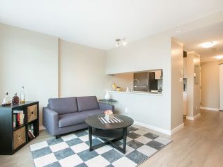 Photo 5: 2601 438 SEYMOUR Street in Vancouver: Downtown VW Condo for sale in "CONFERENCE PLAZA" (Vancouver West)  : MLS®# R2221767
