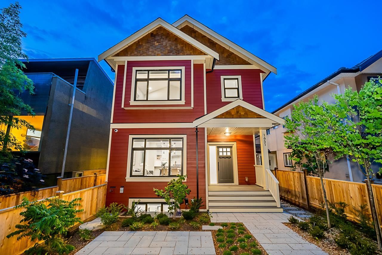 Main Photo: 1651 E GEORGIA Street in Vancouver: Hastings 1/2 Duplex for sale (Vancouver East)  : MLS®# R2783530