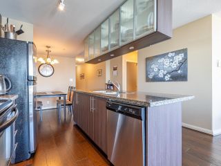Photo 8: 2702 898 CARNARVON Street in New Westminster: Downtown NW Condo for sale in "AZURE 1" : MLS®# R2817278