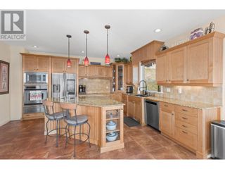 Photo 16: 7551 Tronson Road Bella Vista: Okanagan Shuswap Real Estate Listing: MLS®# 10308852