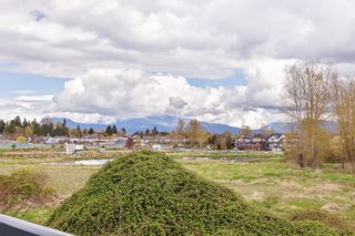 Photo 14: 216 19451 SUTTON Avenue in Pitt Meadows: South Meadows Townhouse for sale in "NATURE'S WALK" : MLS®# R2738989