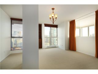 Photo 8: 2204 1238 RICHARDS Street in Vancouver: Yaletown Condo for sale in "METROPOLIS" (Vancouver West)  : MLS®# V1037264