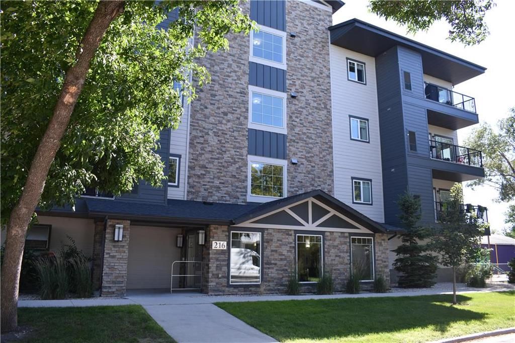 Main Photo: 302 216 Melrose Avenue West in Winnipeg: West Transcona Condominium for sale (3L)  : MLS®# 202218615