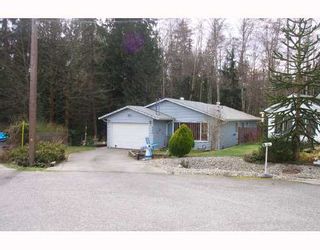 Photo 1: 6556 BJORN Place in Sechelt: Sechelt District House for sale (Sunshine Coast)  : MLS®# V693974