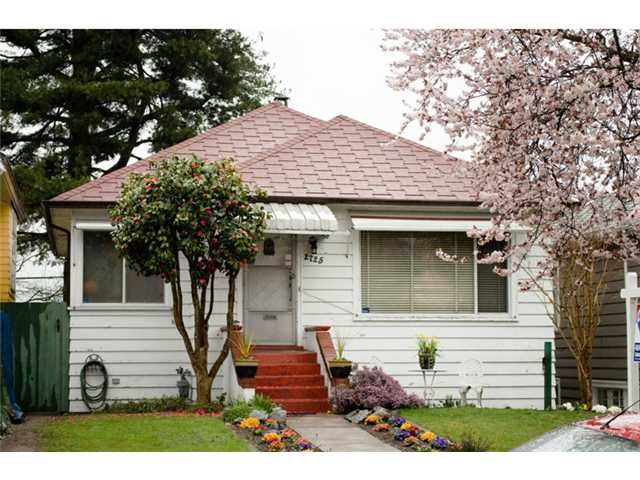Main Photo: 2725 TRINITY Street in Vancouver: Hastings East House for sale in "THE SWEET SPOT NORTH OF MCGILL" (Vancouver East)  : MLS®# V880022