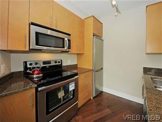 Photo 4: 210 21 Conard St in VICTORIA: VR Hospital Condo for sale (View Royal)  : MLS®# 588596