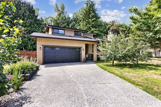Photo 1: 2672 BURNSIDE Place in Coquitlam: Eagle Ridge CQ House for sale : MLS®# R2794262