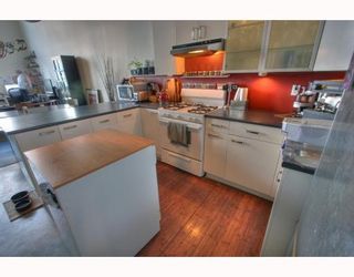 Photo 3: 201 1220 E PENDER Street in Vancouver: Mount Pleasant VE Condo for sale in "The Workshop" (Vancouver East)  : MLS®# V768292