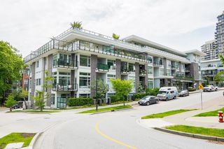 Photo 1: TH3 28 E ROYAL Avenue in New Westminster: Fraserview NW Townhouse for sale in "THE ROYAL" : MLS®# R2697825