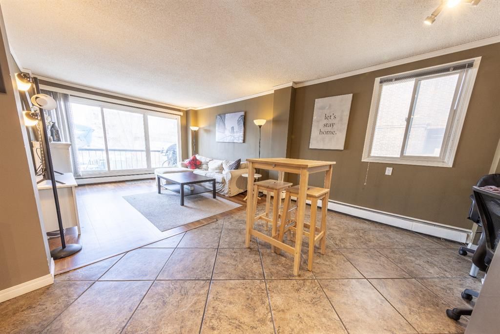 Photo 8: Photos: 206 1040 15 Avenue SW in Calgary: Beltline Apartment for sale : MLS®# A1195527