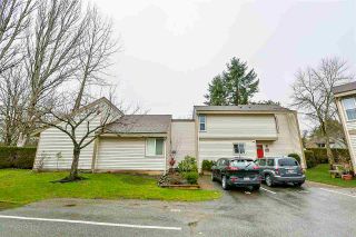 Photo 1: 6187 E GREENSIDE DRIVE in Surrey: Cloverdale BC Townhouse for sale (Cloverdale)  : MLS®# R2237894