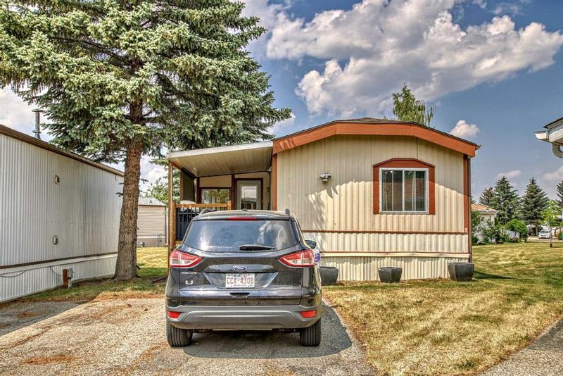 FEATURED LISTING: 236 Burroughs Circle Northeast Calgary