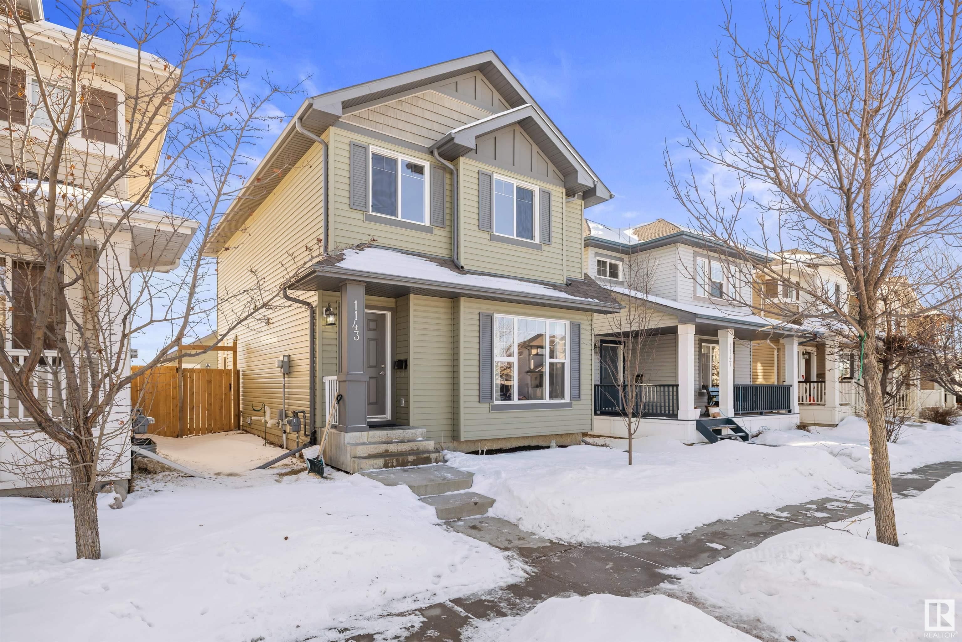 Main Photo: 1143 35 Avenue in Edmonton: Zone 30 House for sale : MLS®# E4329227
