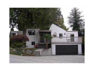 Photo 1: 555 TRALEE Crescent in Delta: Pebble Hill House for sale (Tsawwassen)  : MLS®# R2446101
